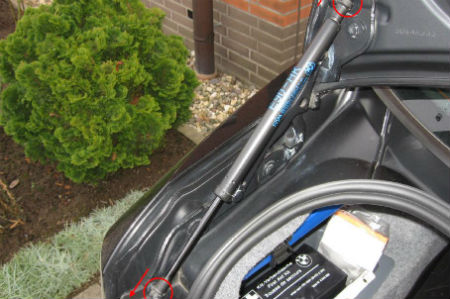 Bmw Anleitung Kofferraum Gasdruckfedern Tauschen E90 Faq De