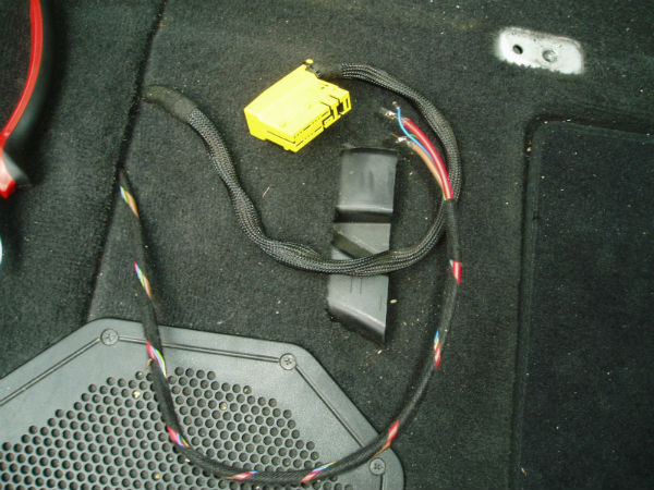 04 0 Sitze Kabel Freiliegend