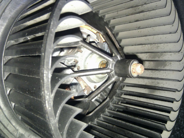 Bmw Klimaluefter Quietschen Beseitigen E90 Faq De 7